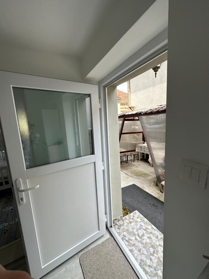 Nema S Apartment Braşov Eksteriør bilde