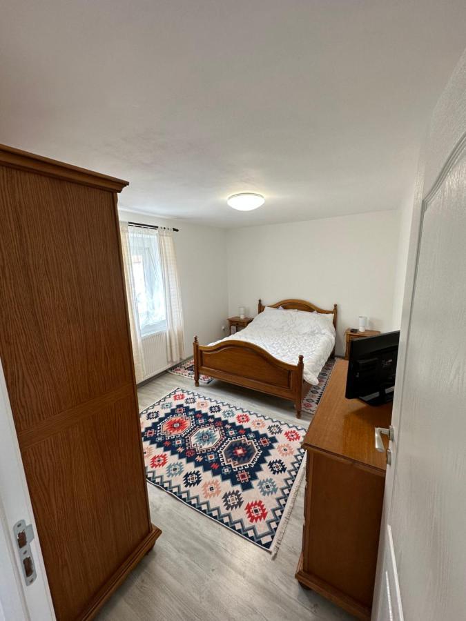 Nema S Apartment Braşov Eksteriør bilde